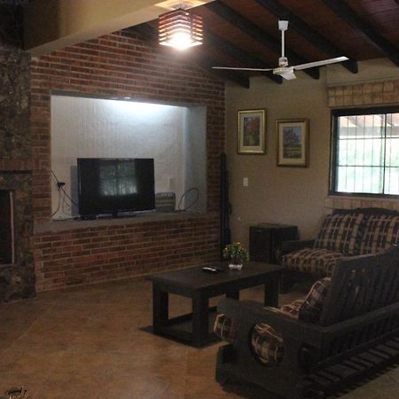Posada San Miguel Paraguari Extérieur photo