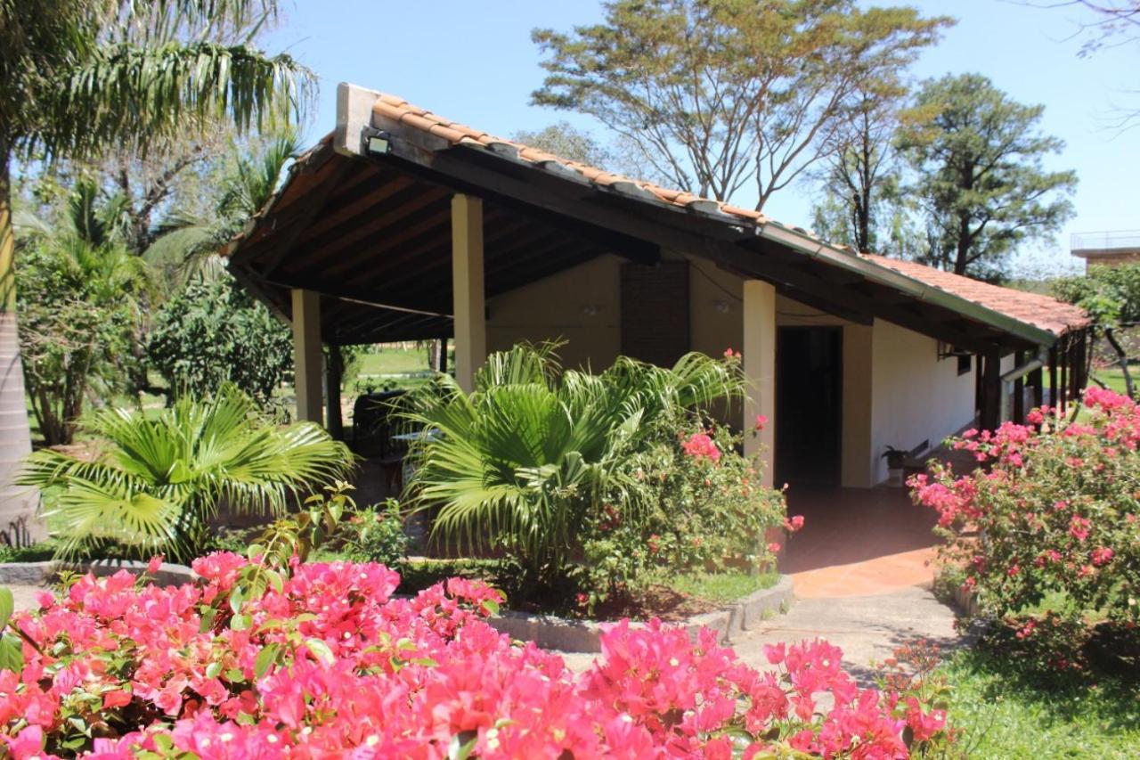 Posada San Miguel Paraguari Extérieur photo